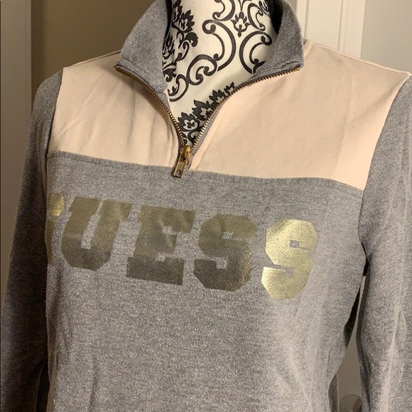 Guess Sweaters - Picture 2 of 4